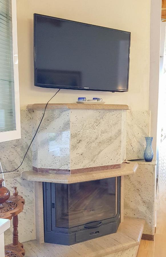 Villa Goliku Pestani Exteriör bild