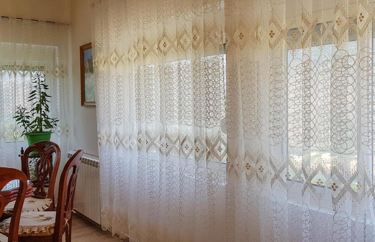 Villa Goliku Pestani Exteriör bild