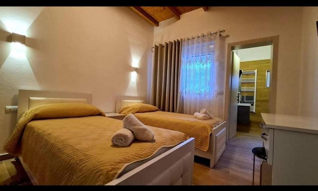 Villa Goliku Pestani Exteriör bild